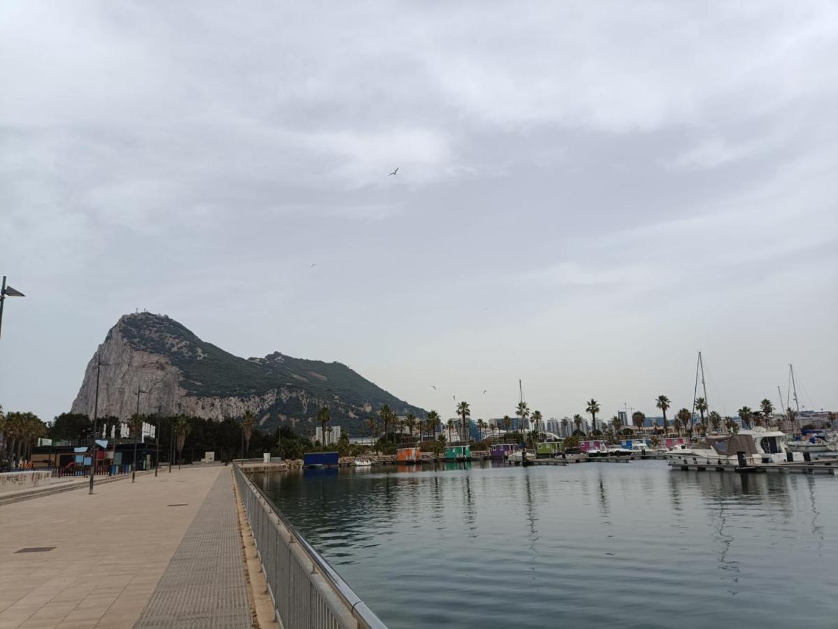 Appartamento Vistas A 3 Paises Y 2 Continentes 1º Linea De Playa A 5 Minutos De Gibraltar La Línea de la Concepción Esterno foto