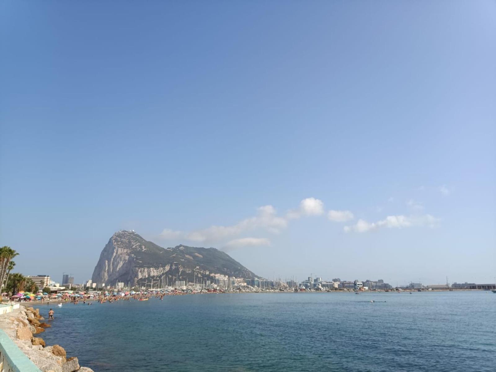 Appartamento Vistas A 3 Paises Y 2 Continentes 1º Linea De Playa A 5 Minutos De Gibraltar La Línea de la Concepción Esterno foto